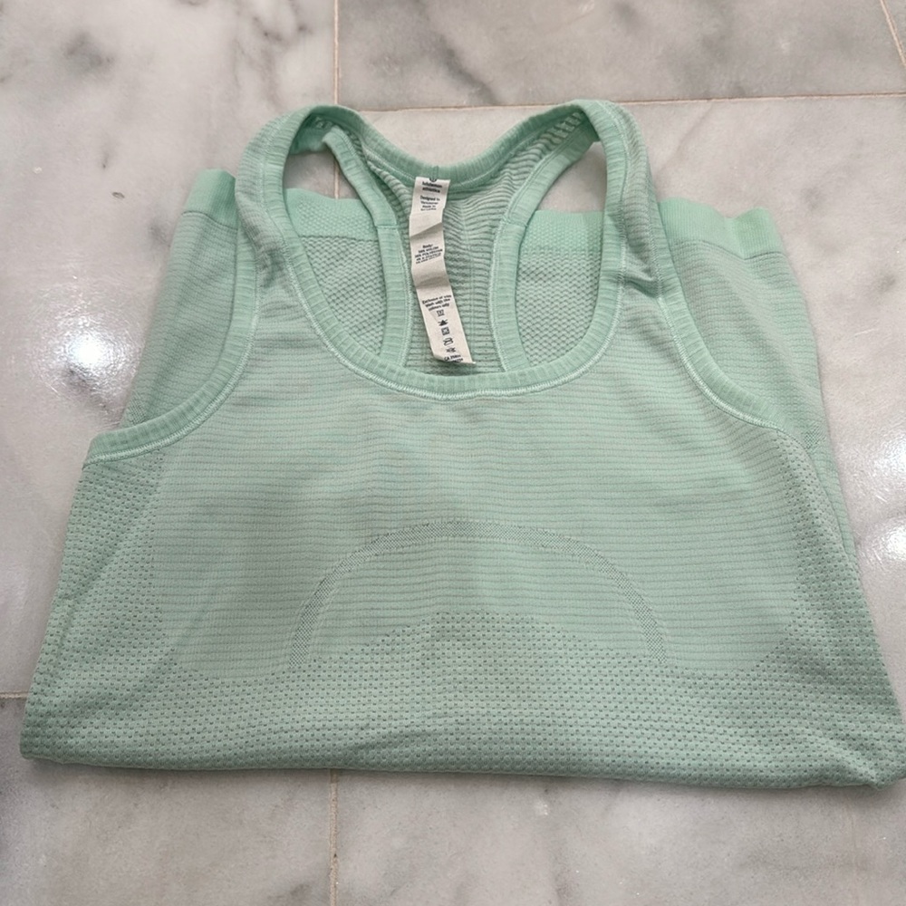 Lululemon knit mint tank